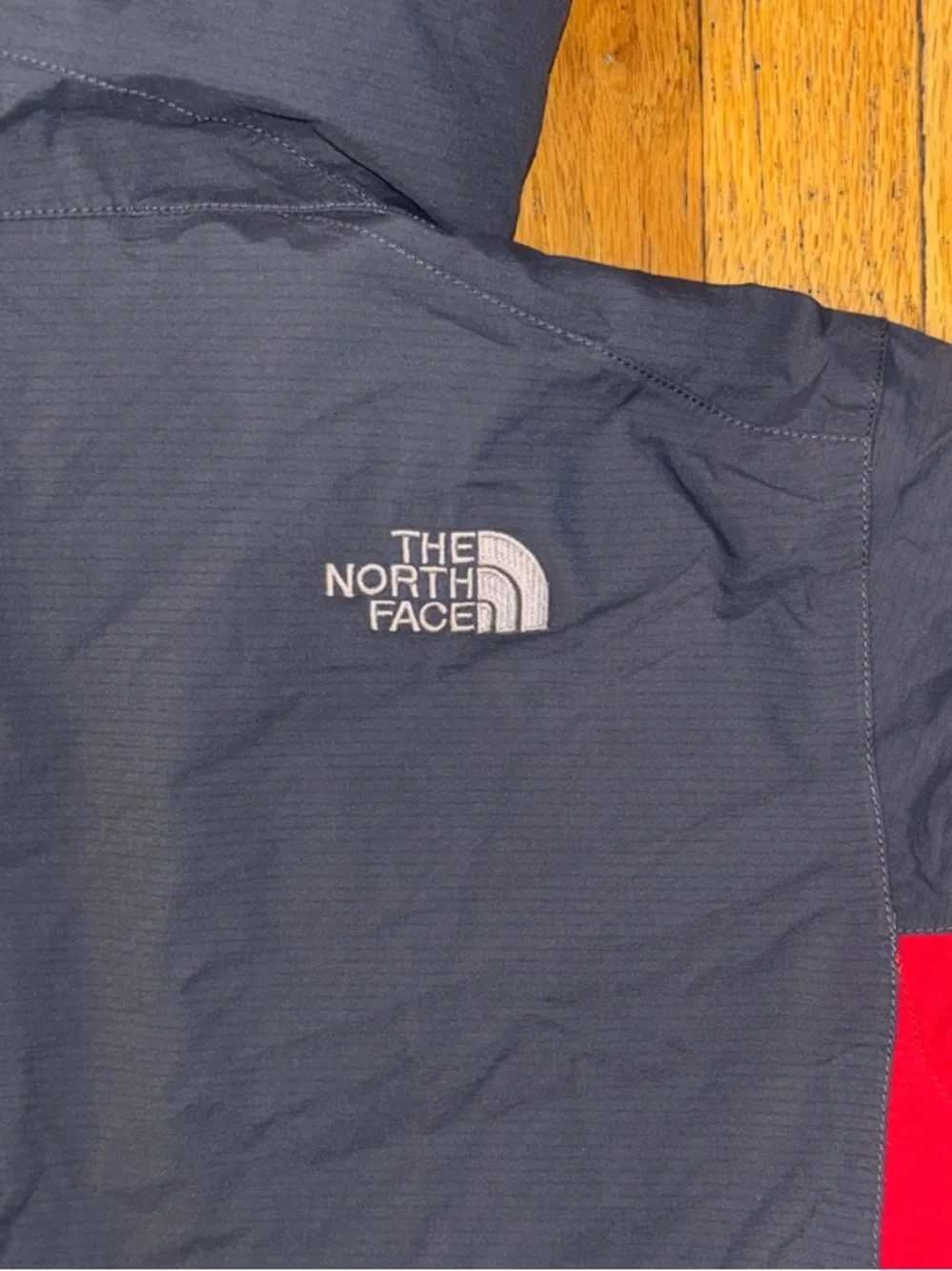 The North Face Triclimate 3-in-1 Jacket - Grey & Red - Medium